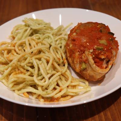 Paupiettes de porc sauce italienne et spaghetti au pesto